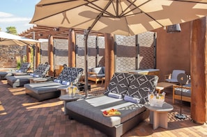 Outdoor pool - Inn and Spa at Loretto (Santa Fe)