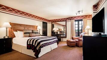 Premium bedding, in-room safe, desk, blackout drapes