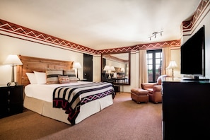 Premium bedding, in-room safe, desk, blackout curtains