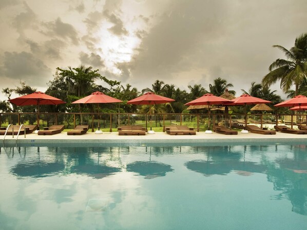 Outdoor pool, pool umbrellas, pool loungers