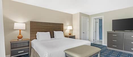 Standard Room, 1 King Bed, Non Smoking, Balcony (Shower Only with Sofabed) | Desk, laptop workspace, blackout drapes, iron/ironing board
