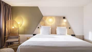Minibar, Schreibtisch, Verdunkelungsvorhänge, schallisolierte Zimmer