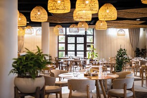 Breakfast, lunch, dinner served; French cuisine, pool views 