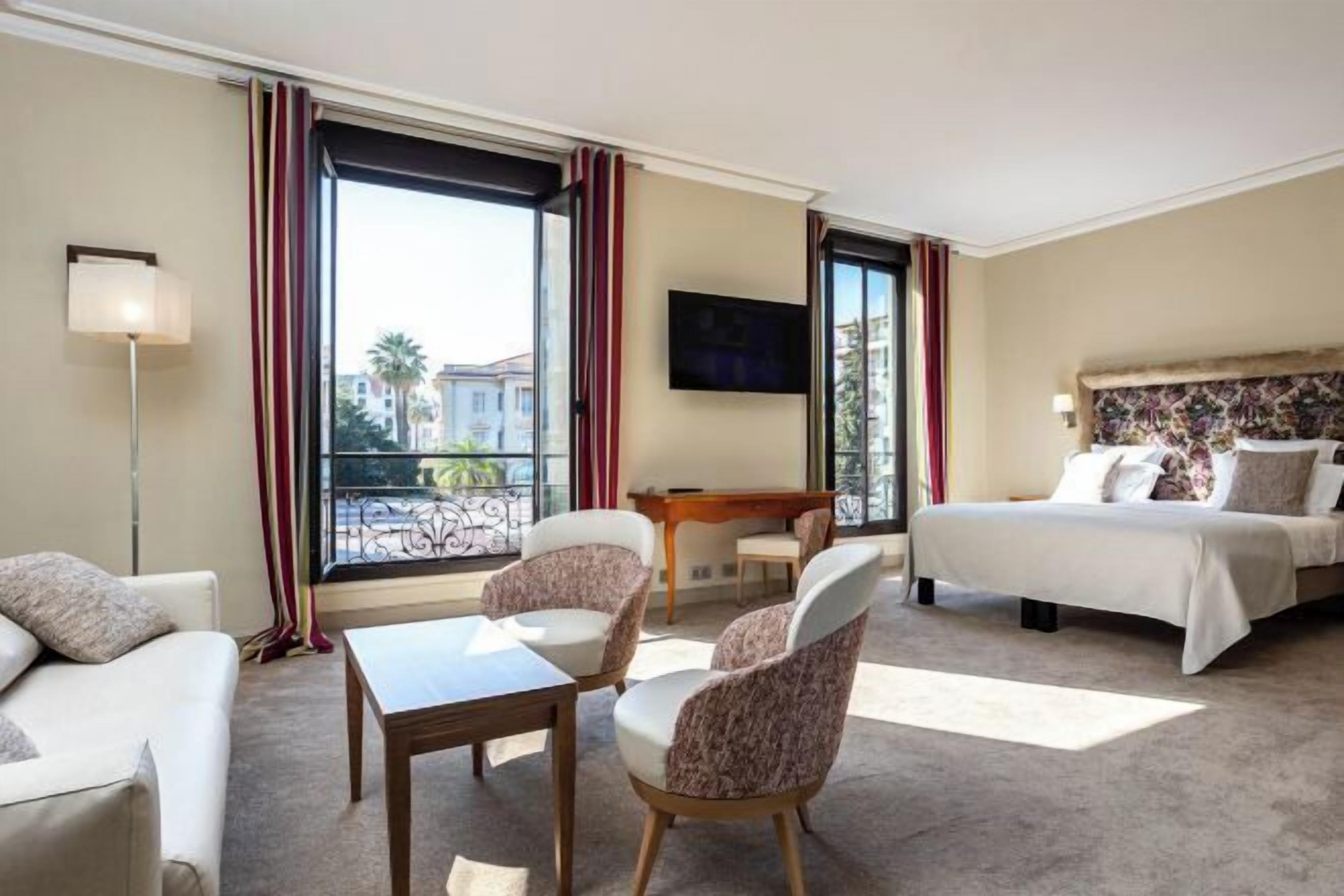 Literie de qualité supérieure, minibar, coffres-forts dans les chambres