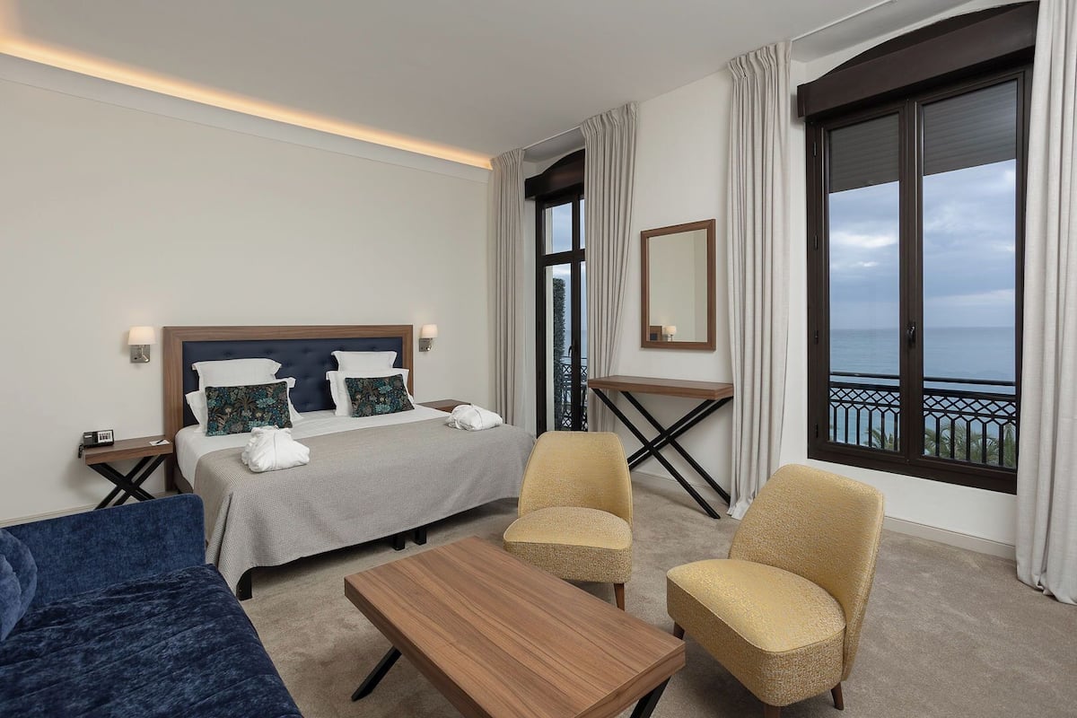 Junior-Suite, 1 Queen-Bett, Meerblick