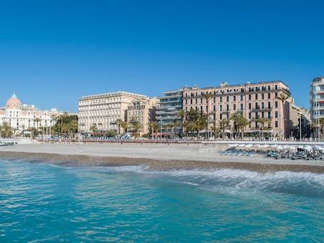 Front of property. Westminster Hotel & Spa Nice