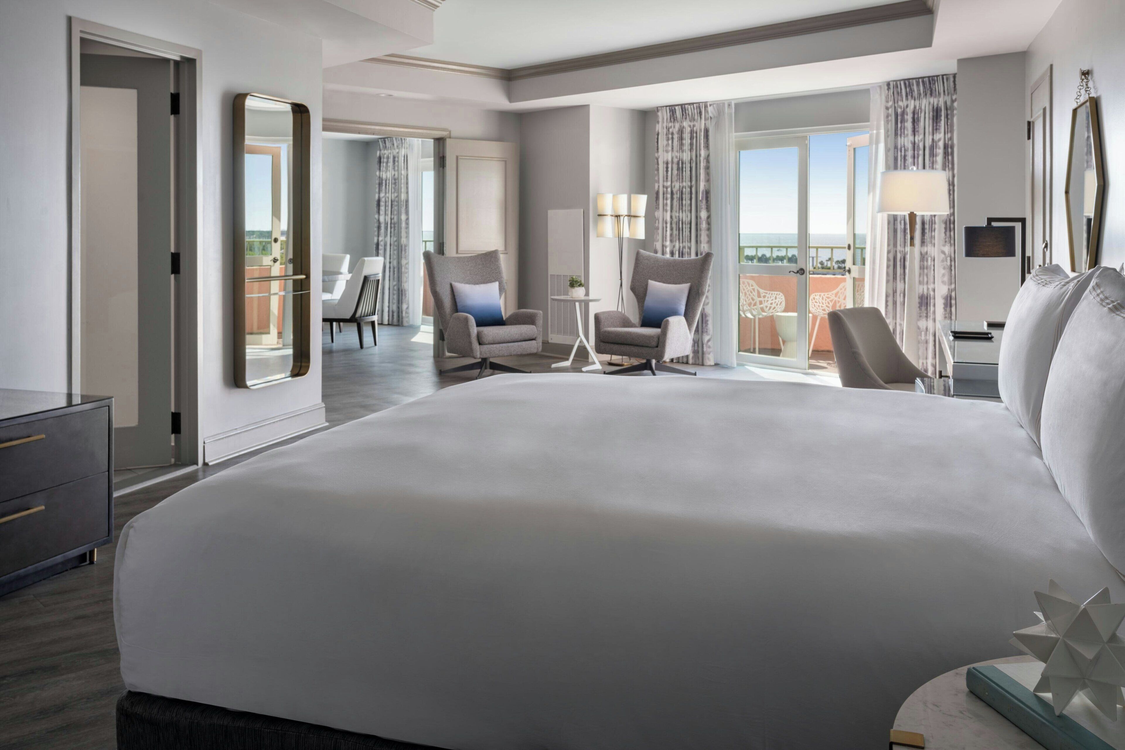 suite, 1 bedroom, marina view, tower | 1 bedroom, premium bedding, pillow-top beds, in-room safe