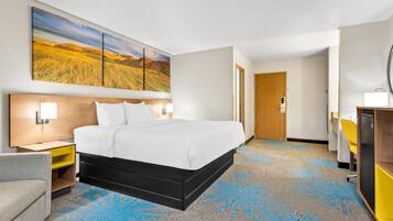 Individually decorated, individually furnished, desk