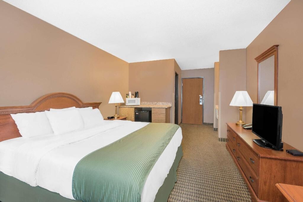 Decoración personalizada, muebles diferentes y escritorio 