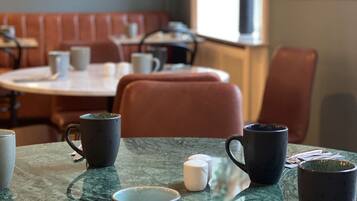 Desayuno buffet incluido todos los días