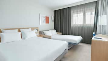 Premium bedding, minibar, in-room safe, desk