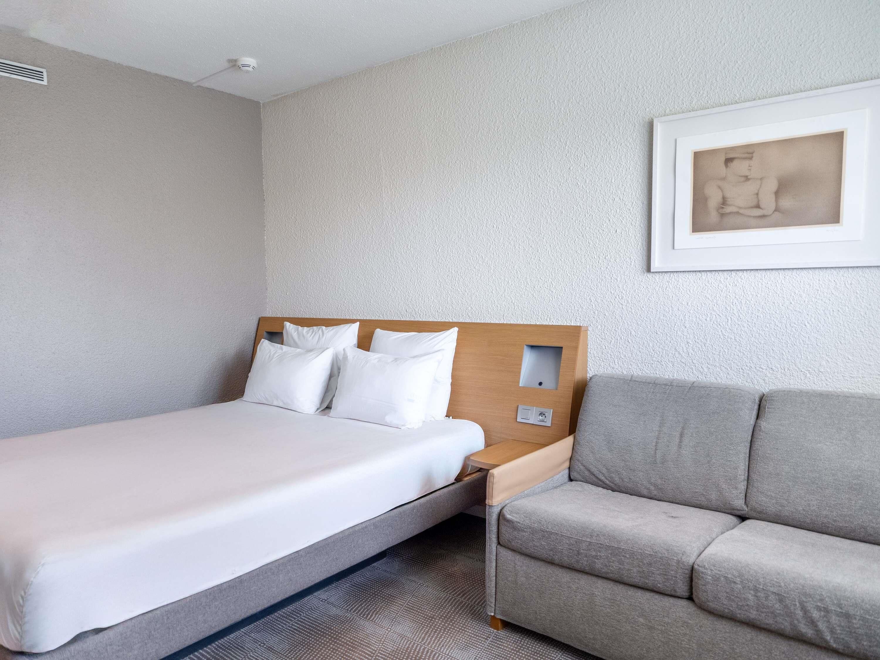 Literie de qualité, minibar, coffre-fort, bureau