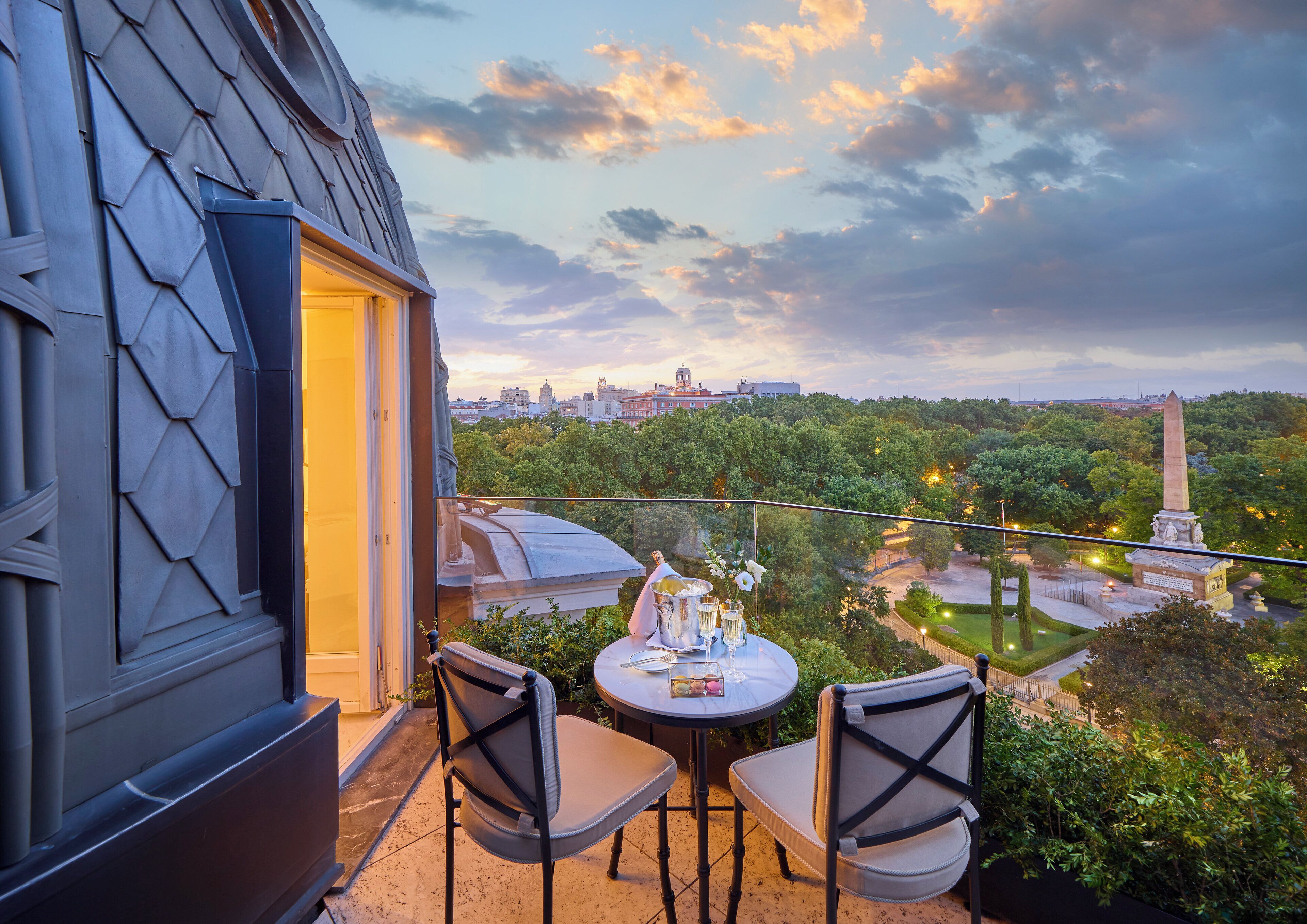 Mandarin, Suite | Centro de negocios