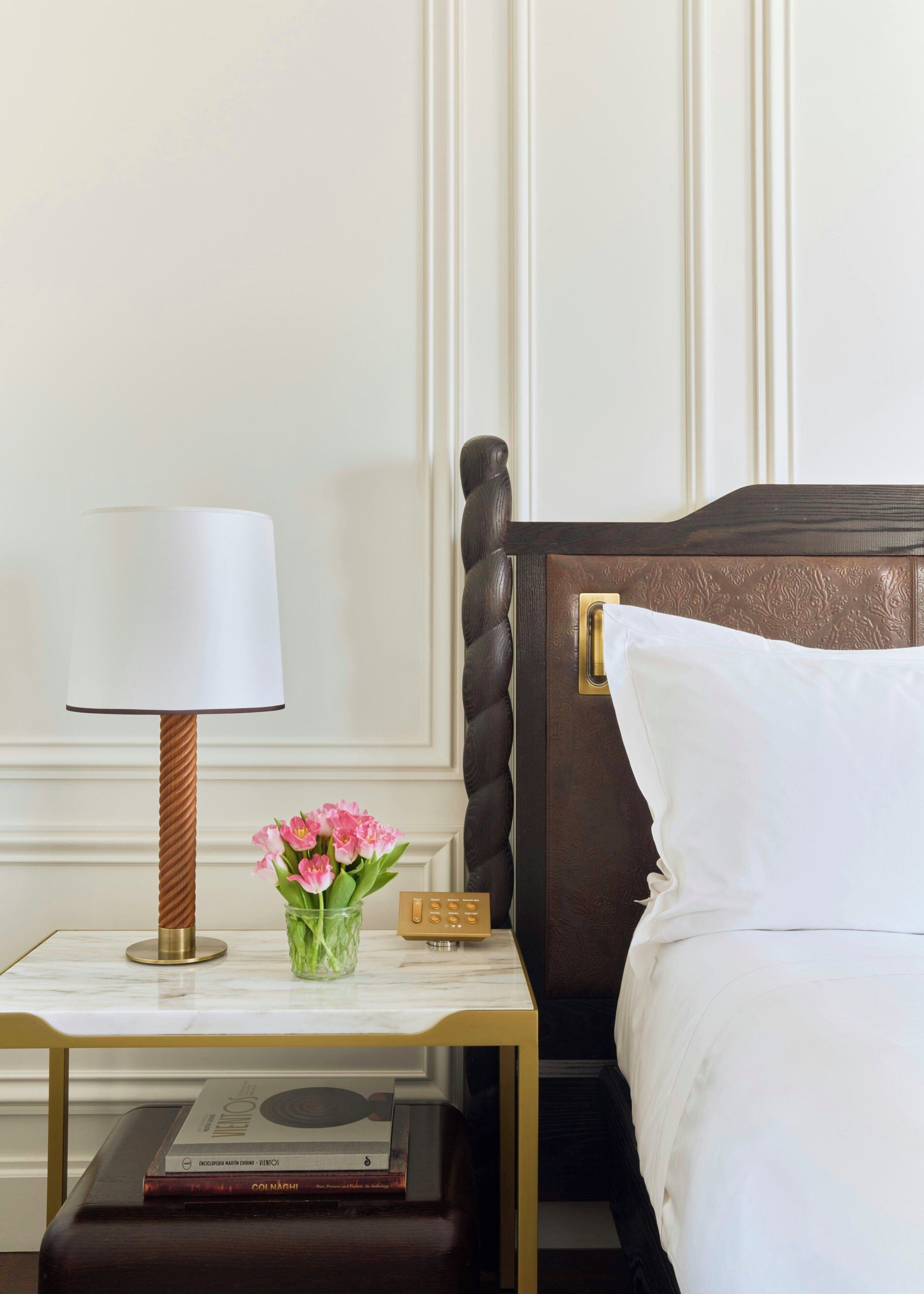 Hypo-allergenic bedding, minibar, in-room safe, desk