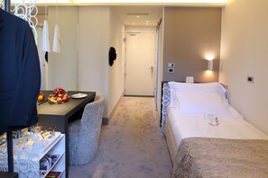 Superior Single Room | Hypo-allergenic bedding, free minibar items, in-room safe, desk