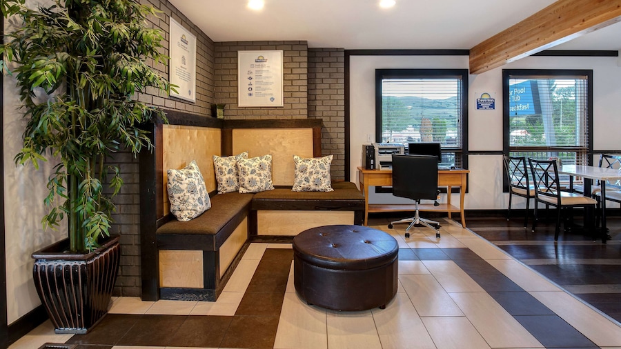 Days Inn by Wyndham Vernon