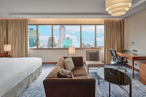 Director King Room | Premium bedding, minibar, in-room safe, desk