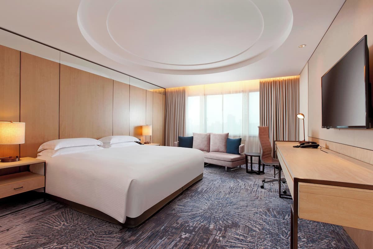 Chambre « Premier », 1 très grand lit, non-fumeurs | 1 chambre, literie de qualité supérieure, minibar