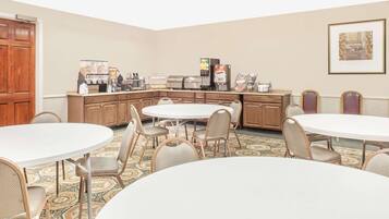 Free daily continental breakfast