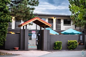 Seasonal outdoor pool, pool umbrellas, sun loungers