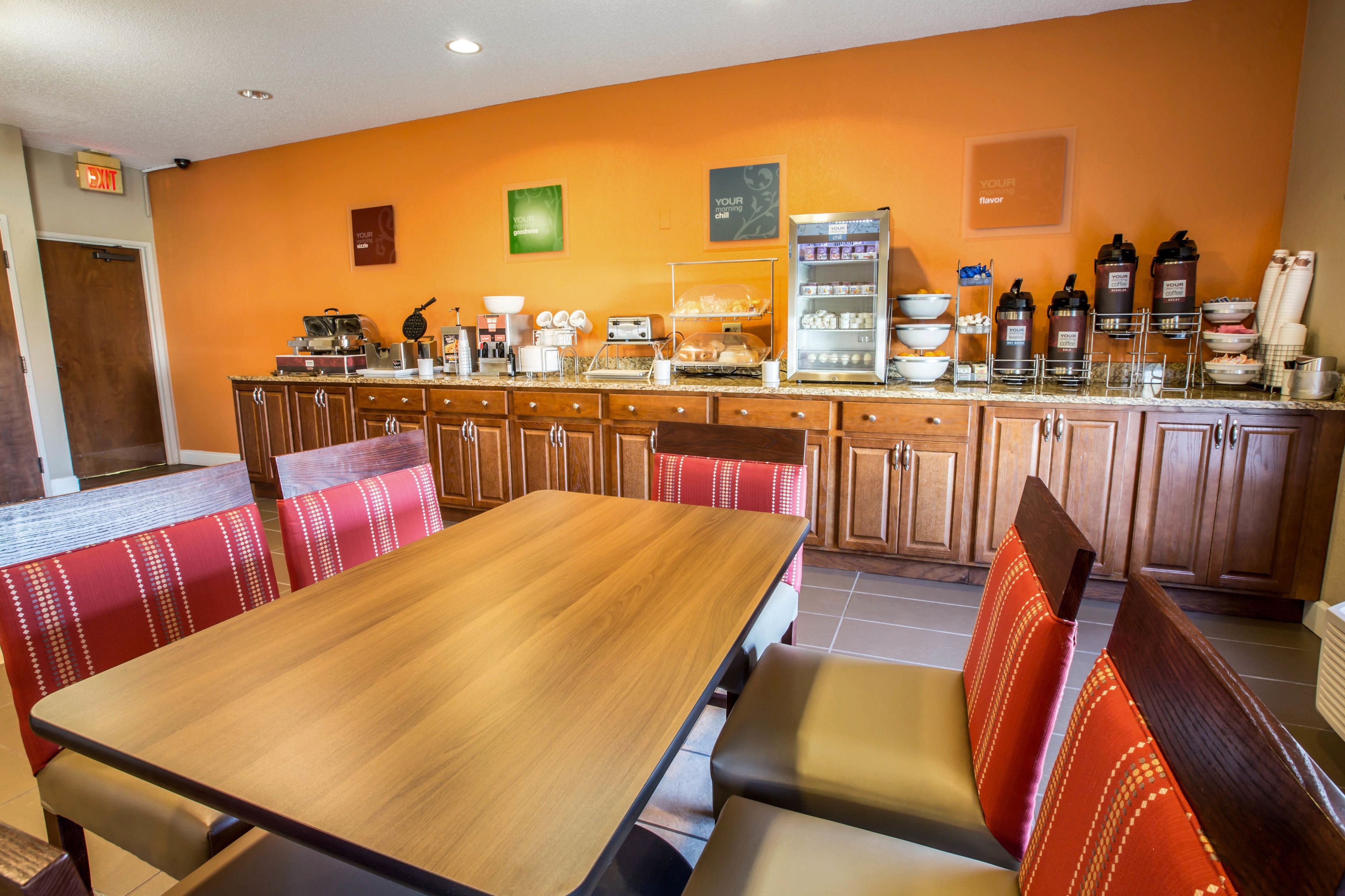 Free daily buffet breakfast