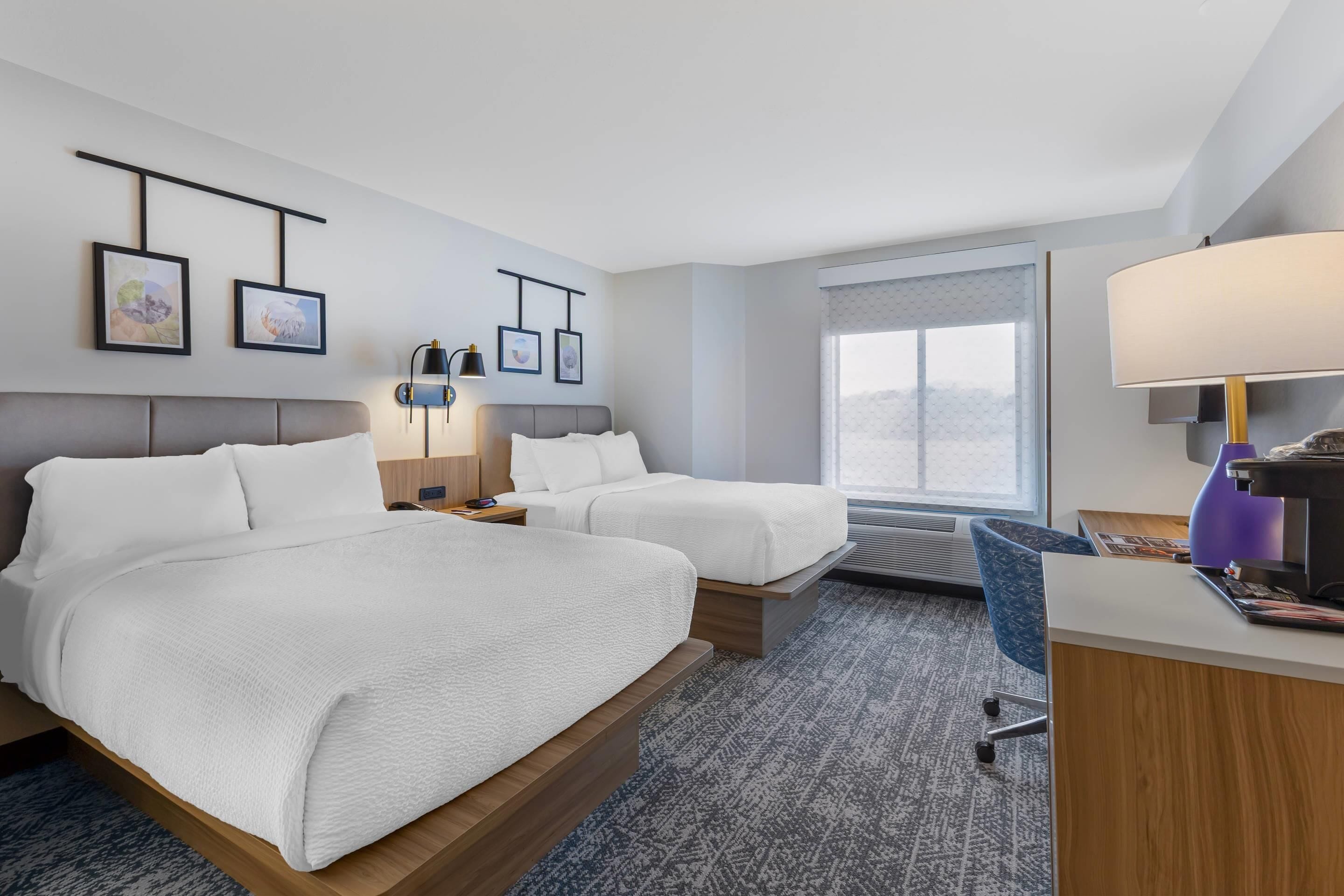 Desk, iron/ironing board, free WiFi, bed sheets