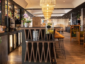 Bar (on property) - Novotel Bordeaux Centre-Ville (Bordeaux)