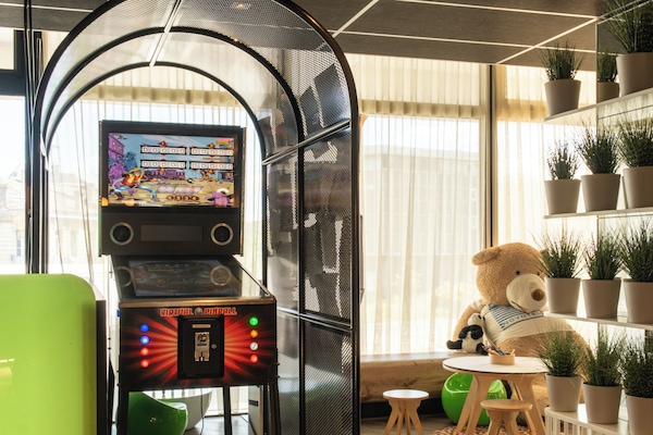 Área de juegos infantiles techada