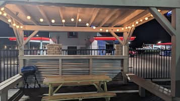 BBQ/picnic area