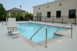 Seasonal outdoor pool