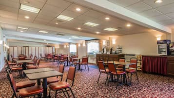 Free daily continental breakfast