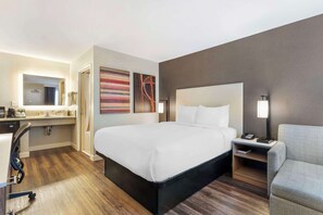 Caja de seguridad en la habitación y escritorio