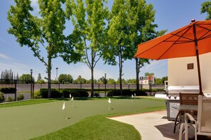 Mini-golf - Best Western Plus Rancho Cordova Inn (Rancho Cordova)