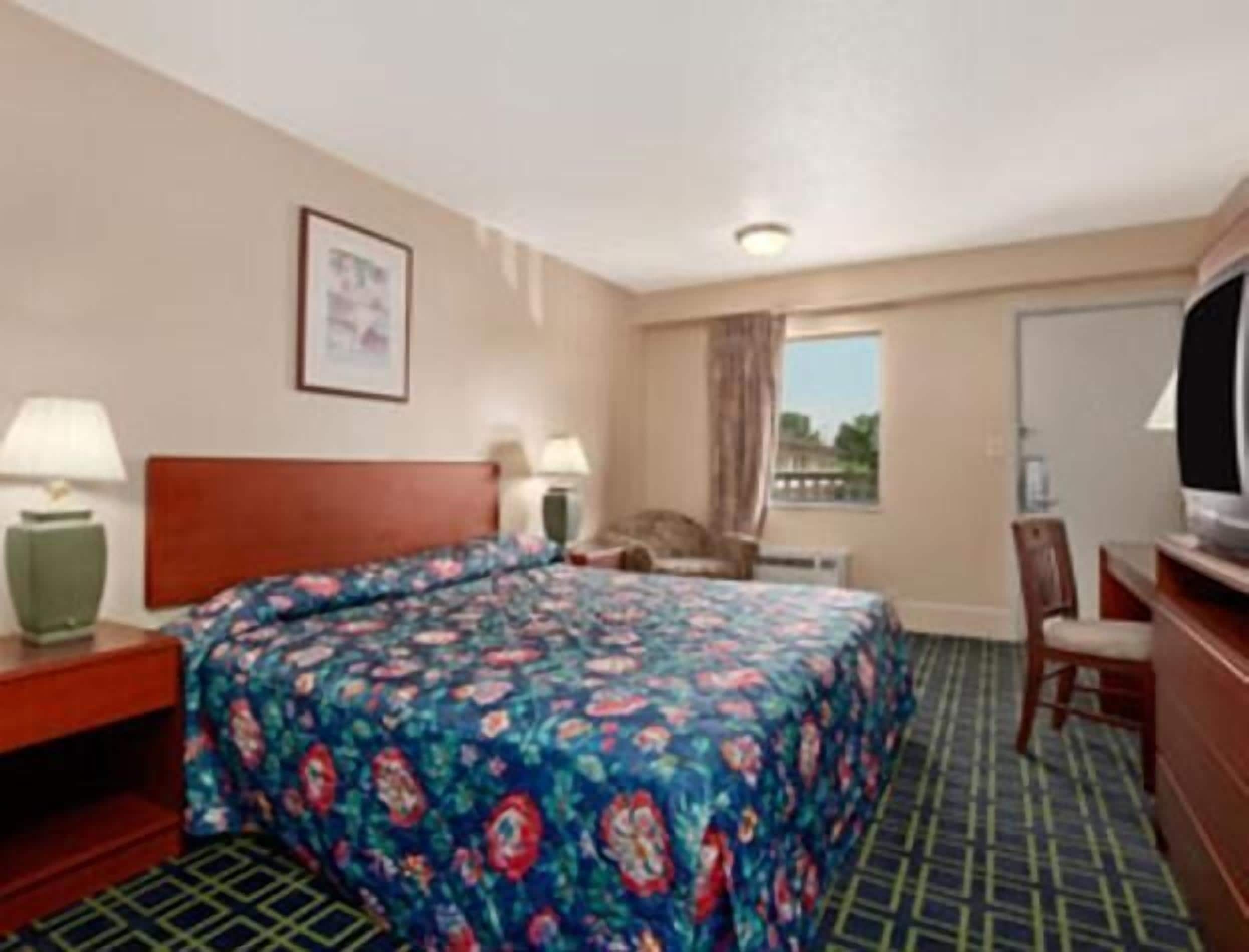 Foto - Hilltop Inn Pittsburgh