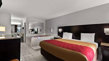 Standardrum - 1 kingsize-säng | Skrivbord, strykjärn/strykbräda, gratis wi-fi och sängkläder