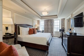 Premier Room, 1 King Bed