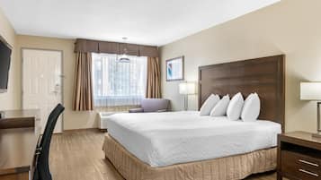 Standard Room, 1 King Bed, Non Smoking | Desk, blackout drapes, iron/ironing board, free cribs/infant beds