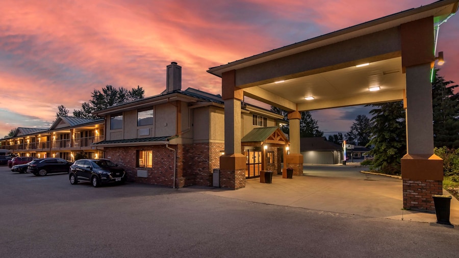 SureStay Plus Hotel By Best Western Salmon Arm