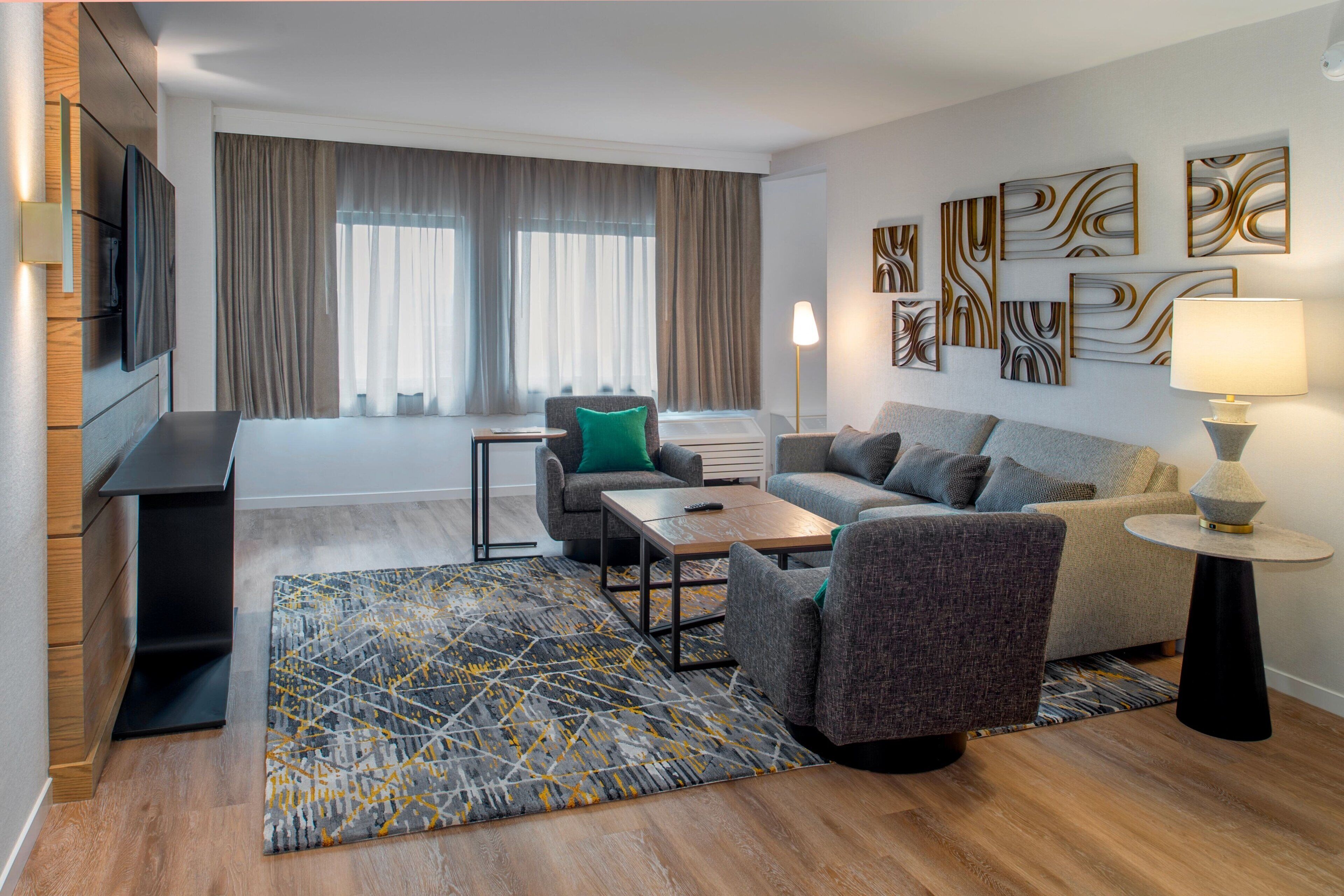 club suite, 1 bedroom | in-room safe, desk, laptop workspace, blackout curtains