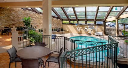 Sheraton Westport Plaza Hotel St. Louis
