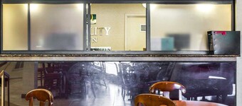 Quality Inn University