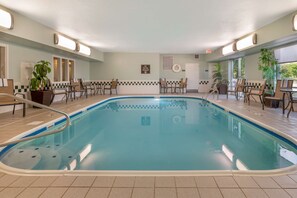 Indoor pool - Best Western Hilliard Inn & Suites (Hilliard)