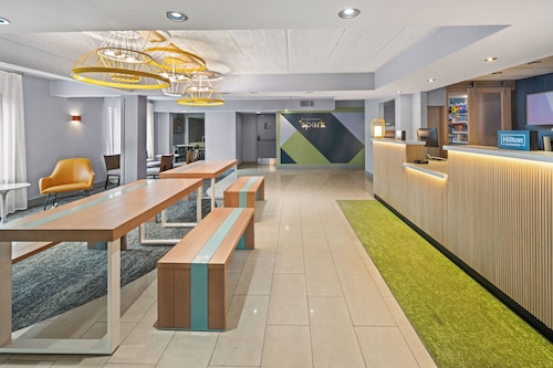 Spark by Hilton Waldorf