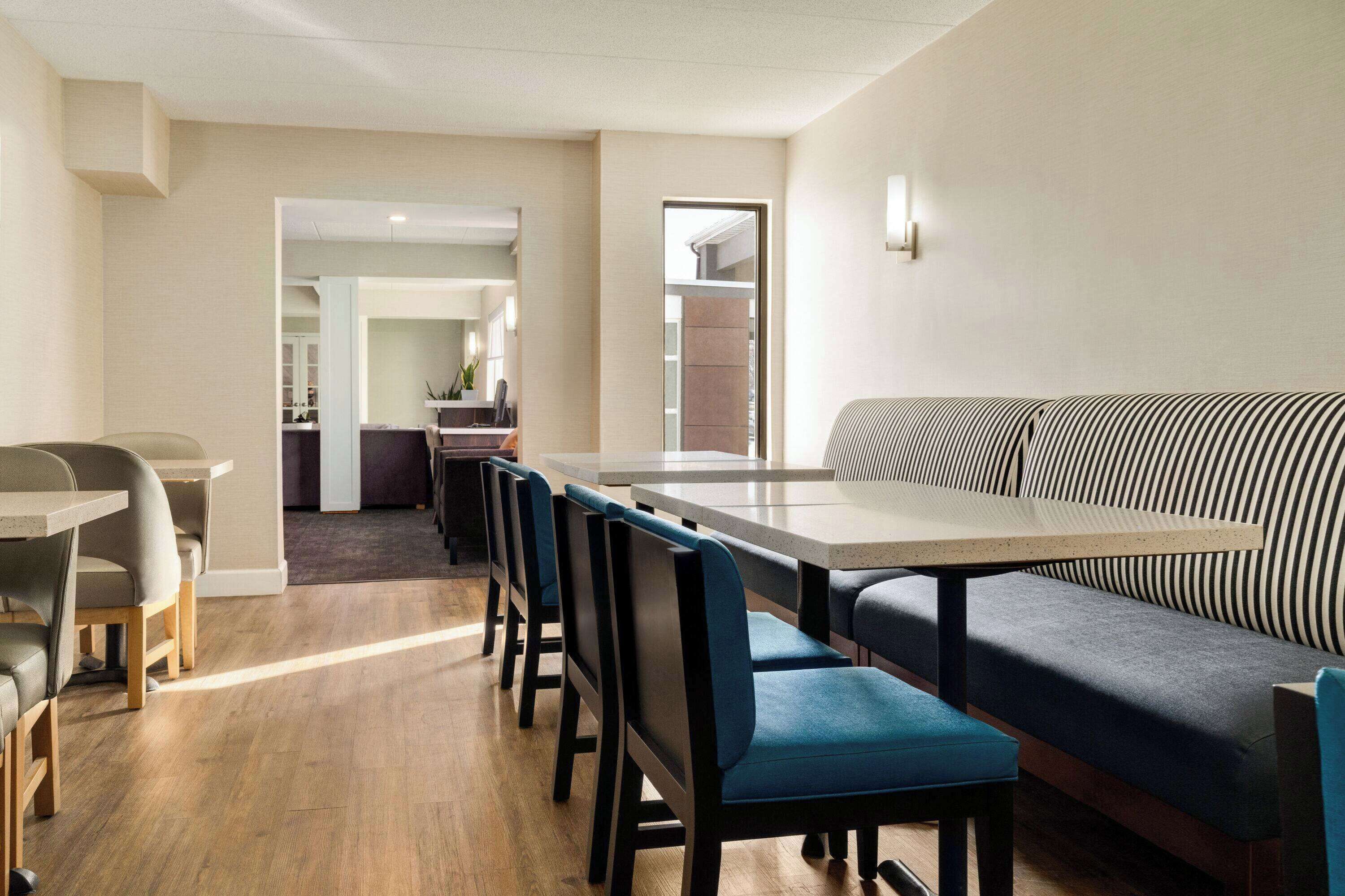 Sudah termasuk sarapan lengkap setiap hari