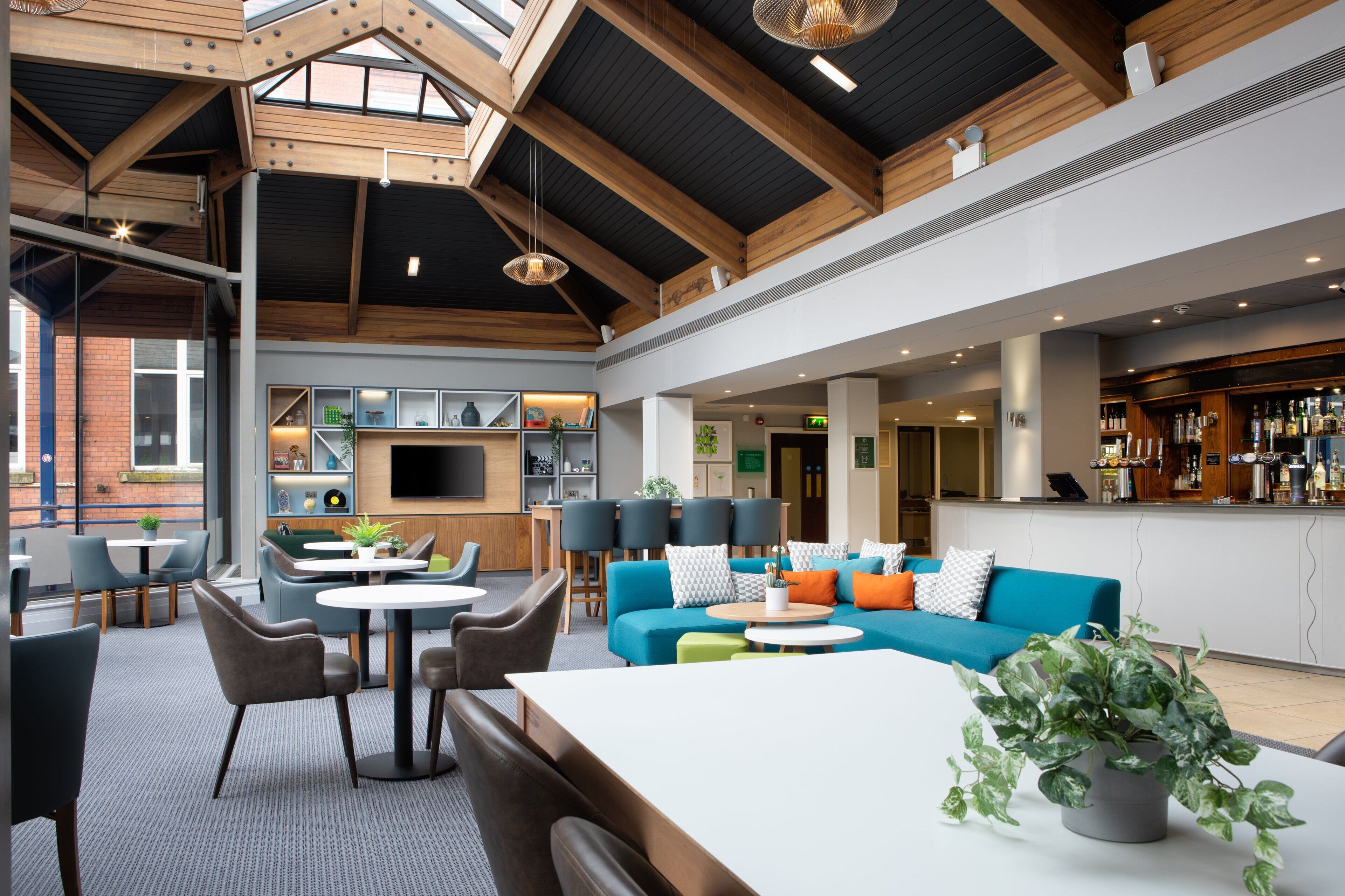 Photo - Holiday Inn Bolton Centre by IHG