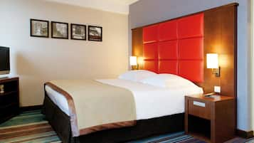 Habitación Club, Terraza | Caja de seguridad en la habitación, escritorio y insonorización