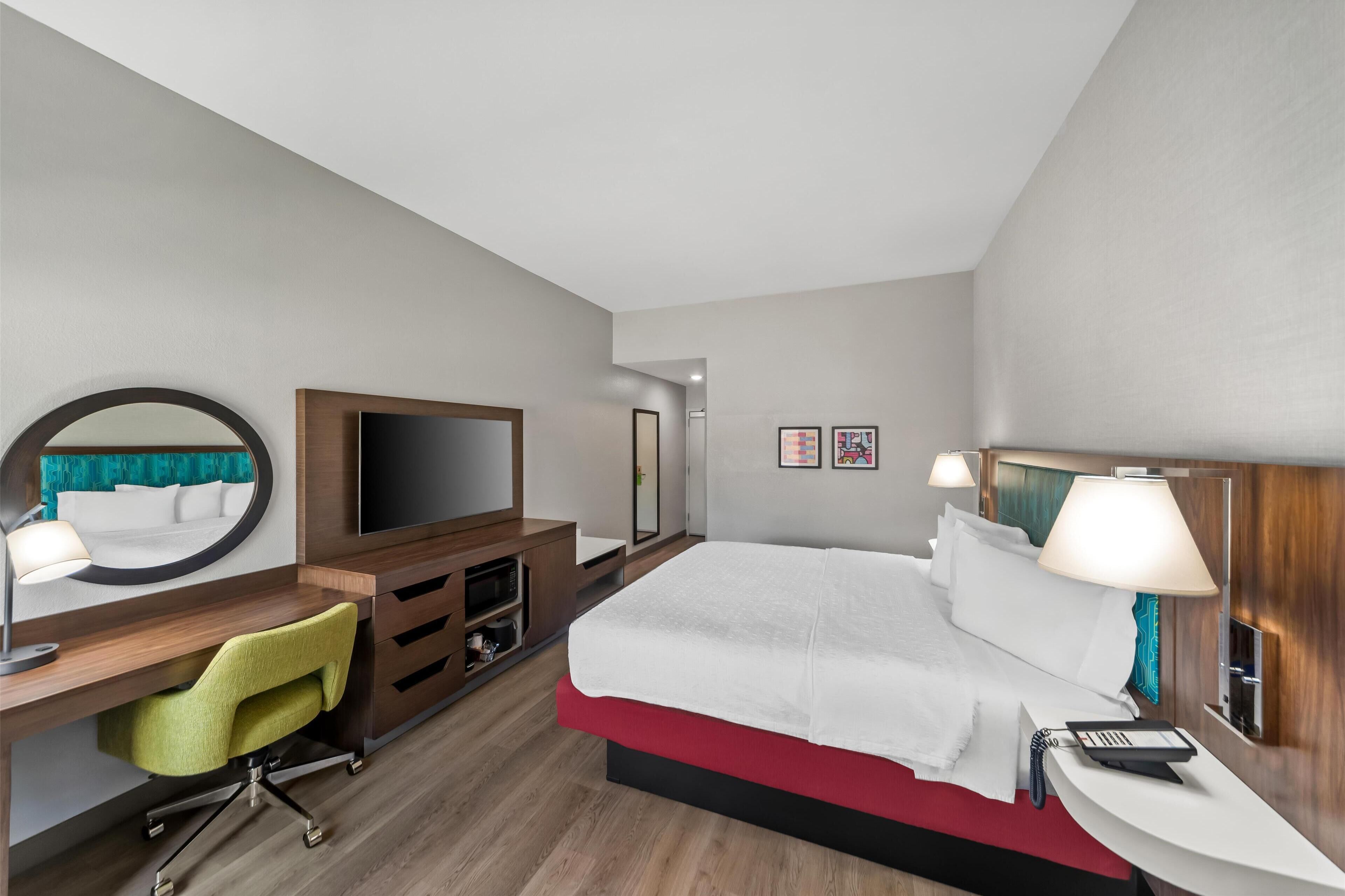 room, 1 king bed, non smoking | in-room safe, soundproofing, iron/ironing board, free cots/infant beds