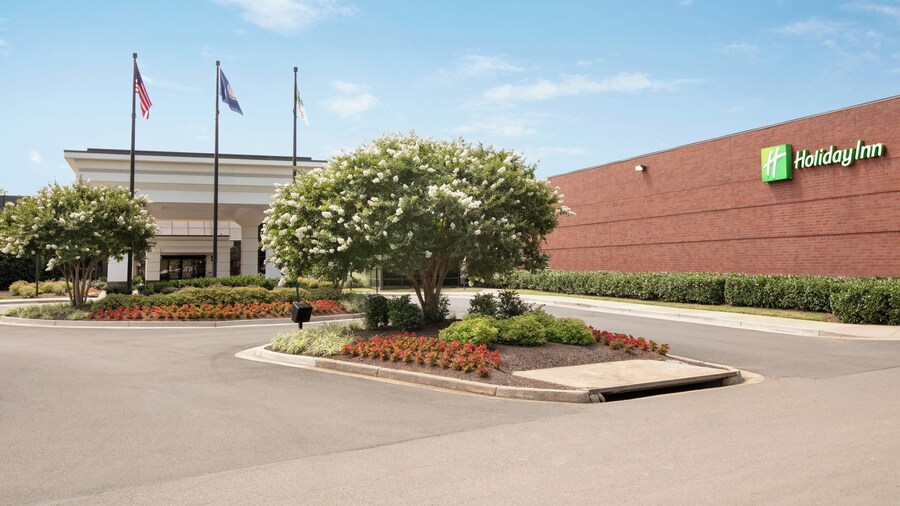 Holiday Inn Washington-Dulles International Airport by IHG