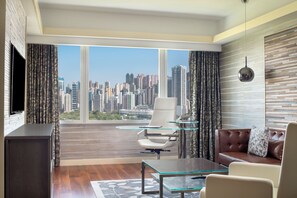 Suite – executive, 1 kingsize-seng (Prk Ln, Exec lounge acc, Panoramic vw) | Sengetøy av topp kvalitet, minibar, safe på rommet og skrivebord