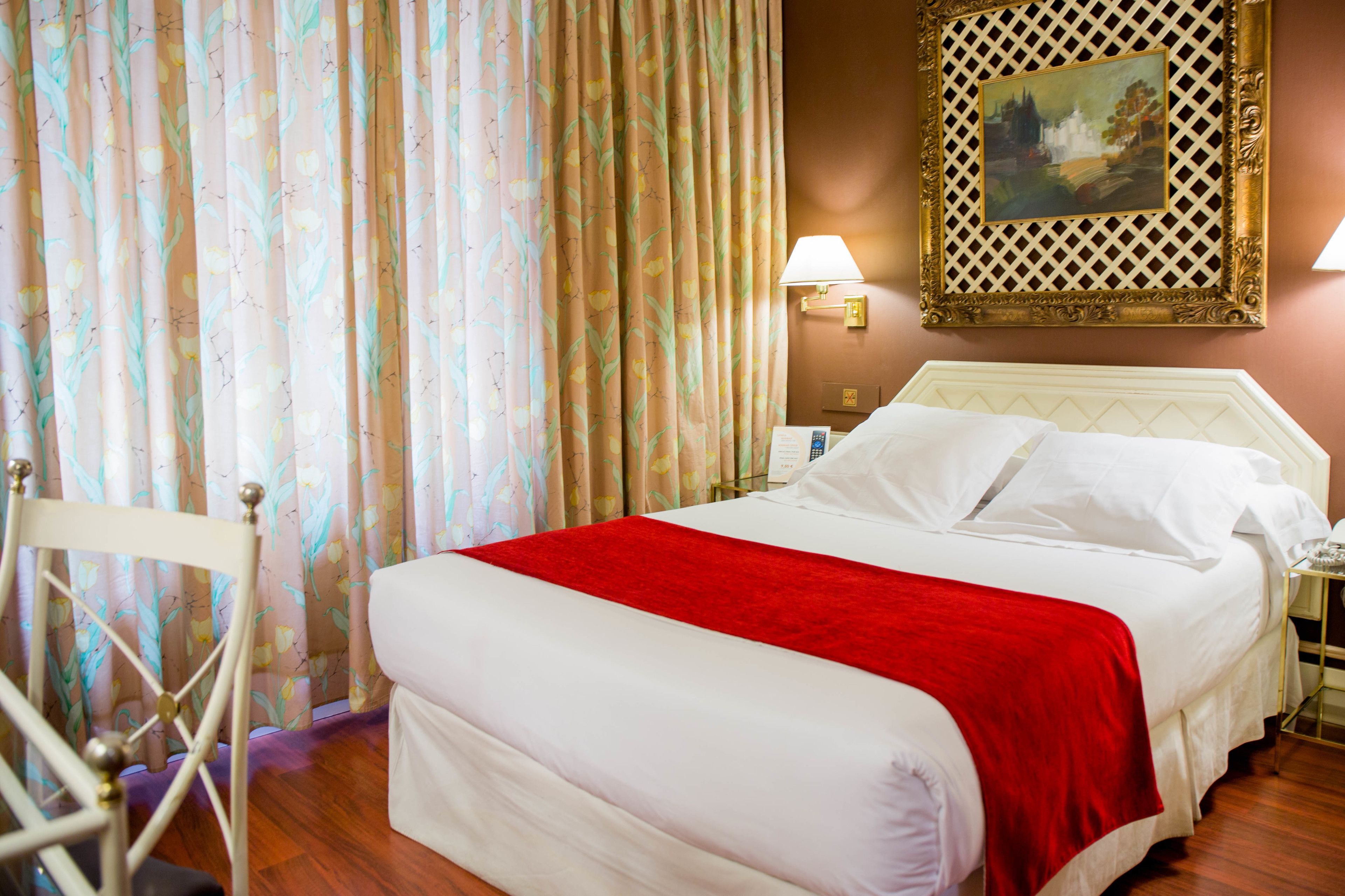 Minibar, in-room safe, iron/ironing board, cribs/infant beds